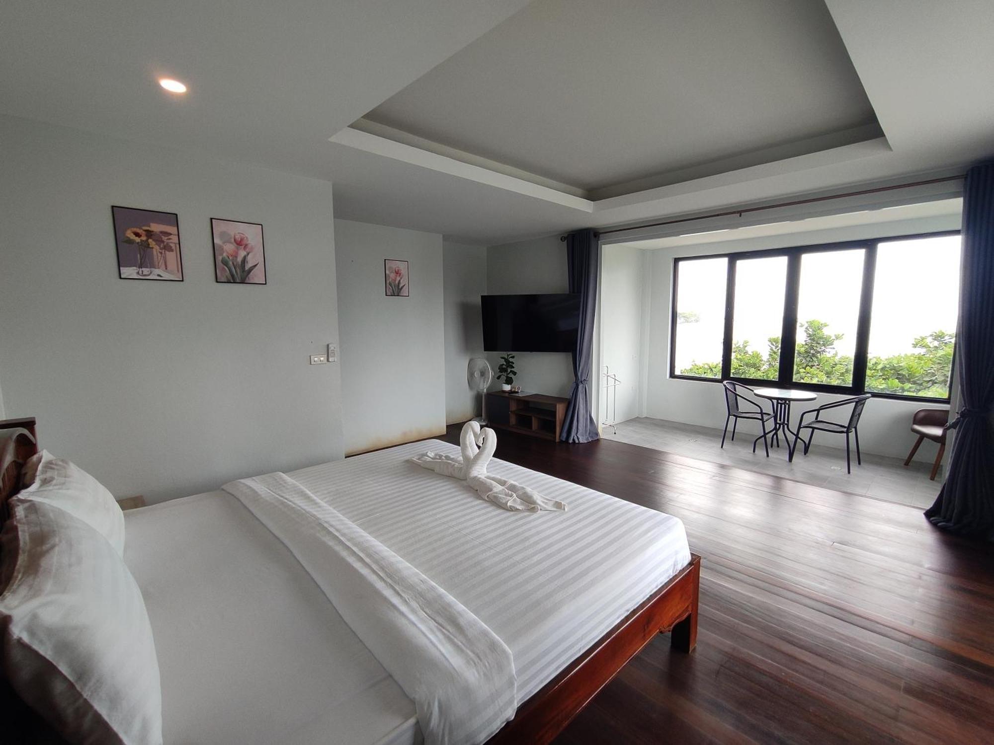 Baan Ampai Beach Hotel Hua Thanon  Exterior photo